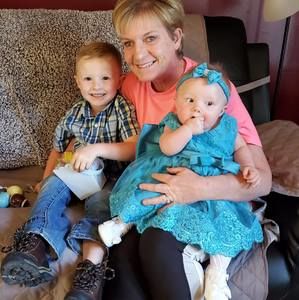 Meet your Posher, April